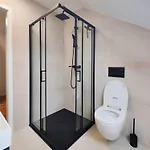 Greg's House Apartma *