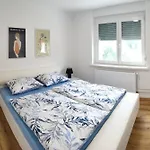 Apartma Greg's House *