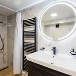 Greg's House * Ljubljana