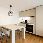 Apartma Greg's House