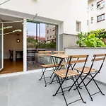 Apartma Greg's House