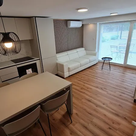 Greg's House Апартаменты