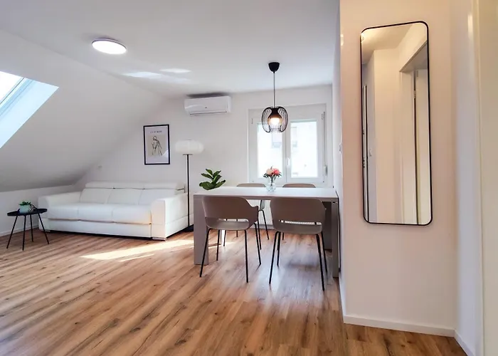 Διαμέρισμα Greg's House *